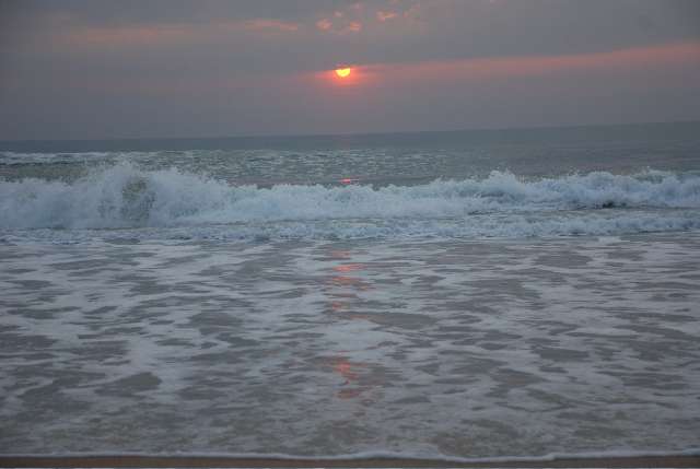 Daytona Beach Sunrise. Photo by Lois Spatz.