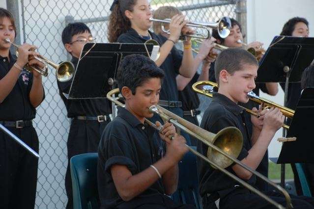Wellington Landings Middle School Jazz Band at Binks Forest Carnival, Photo by Lois Spatz