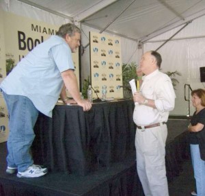 Jeff Lindsay at the Miami Book Fair International, Photo by Marla E. Schwartz