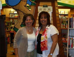ArtStart's Jeannette Pomeroy Parssi with Maryann Hanley of Barnes & Noble