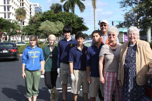 February, 2010 – Cardinal Newman does the “Clean Up the Newman Mile”