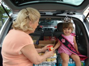 bailee-food-donation-004