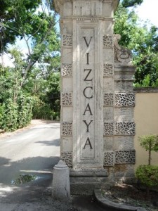 vizcaya-museum-gardens-entrance