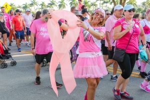 25,000 Palm Beach Residents Raise $400k in Breast Cancer Walk