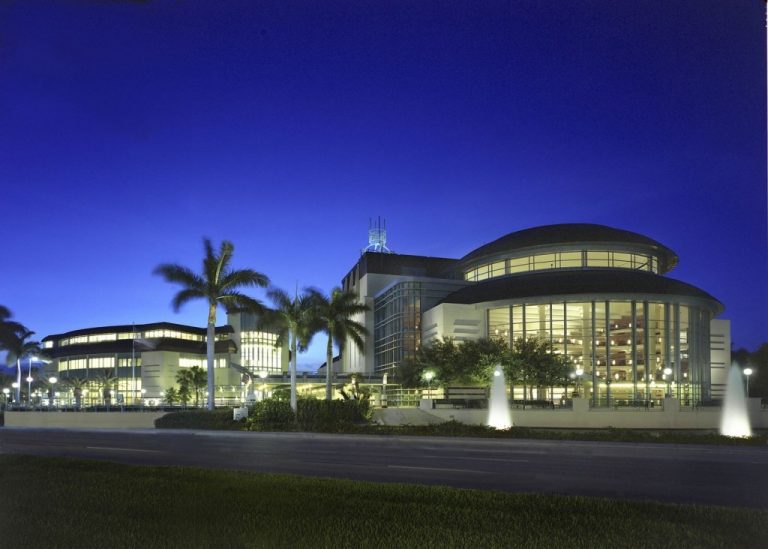 KRAVIS CENTER ANNOUNCES AUDITIONS FOR “STAGE AWAKENINGS” PRODUCTION