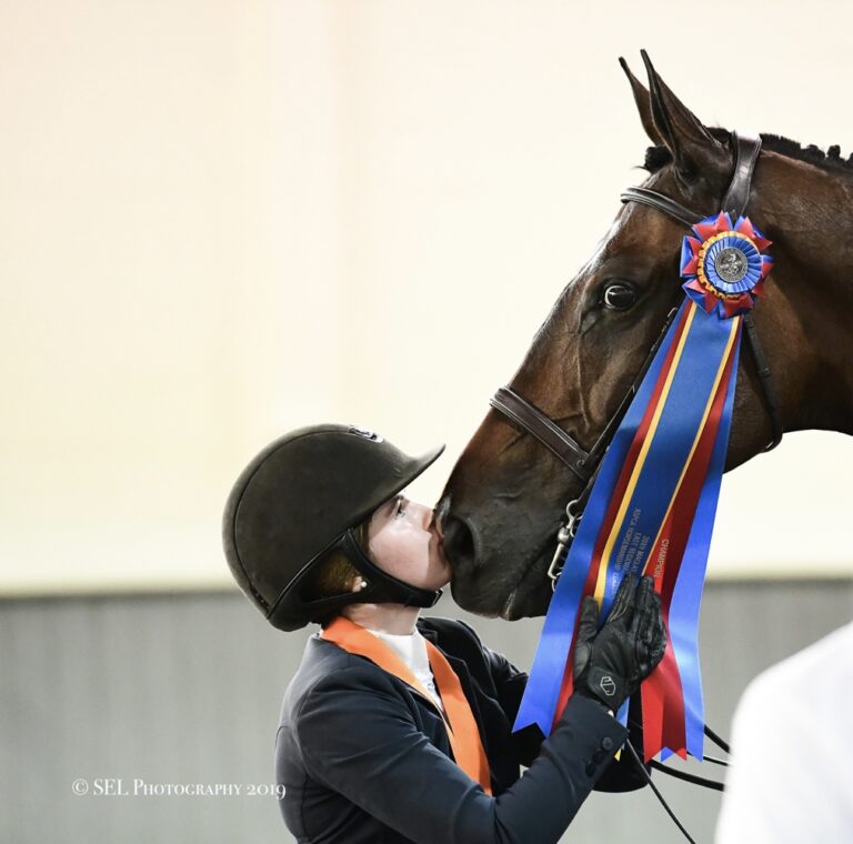 AVERY GLYNN, EMMA FLETCHER, AND TAYLOR GRIFFITHS NAMED 2019 LINDSAY MAXWELL CHARITABLE FUND WIHS EQUITATION SCHOLARSHIP RECIPIENTS