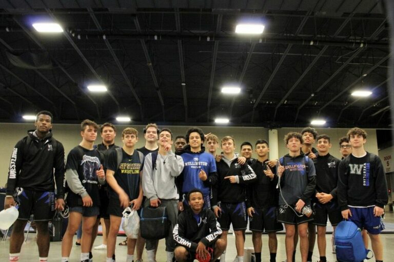 Wellington Wrestling Team Finishes with a Perfect Score