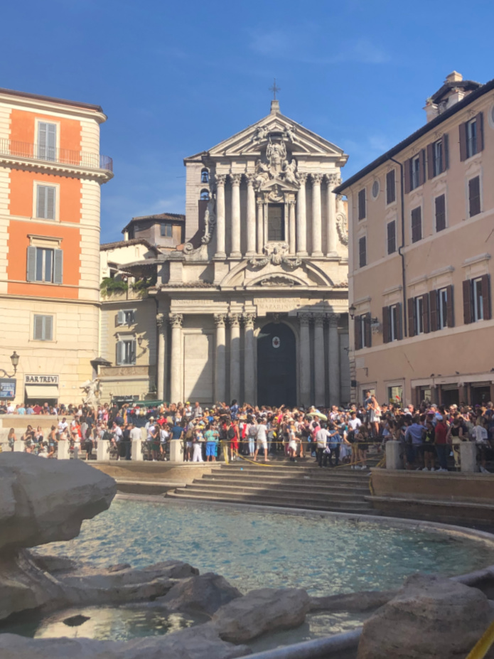 Summer crowds in Rome on Travel with Terri