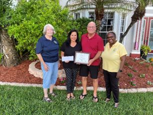 Garden Club Presents Landscape Award to Harold and Dinorah Williams of Royal Palm Beach
