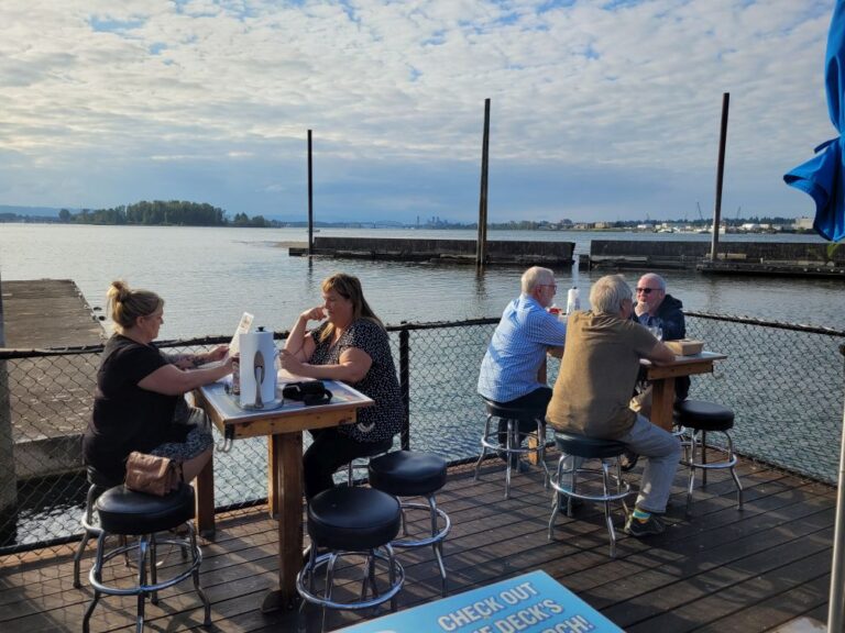 THE DECK:  A PORTLAND INSTITUTION ALONG THE COLUMBIA