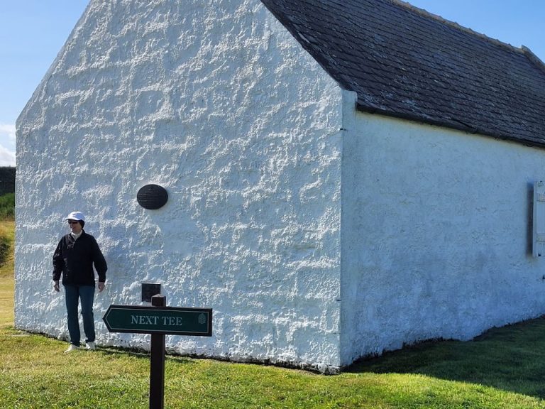 THE TREK TO AND FROM THE BOTHY AT NAIRN, SCOTLAND:  A TRUE MEMORY-MAKER